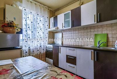Apartament cu 2 camere decomandat în Piața Centrală - 6