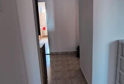 Apartament cu 3 camere decomandat, mobilat în Gara - 9