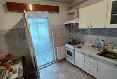 Apartament 3 camere, zona Buzaului etaj 2,stradal - 6