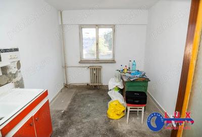 Apartament cu 2 camere decomandat în Babadag - 3