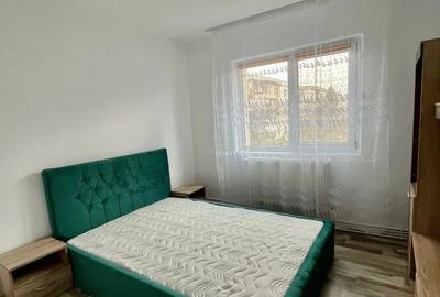 Inchiriez apartament cu 3 camere - 4