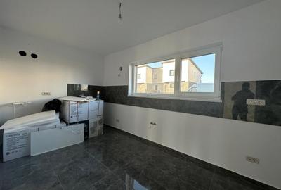 Casa cu dormitor/ birou la parter, 5 camere. Popas Pacurari - 12