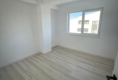 Apartament cu 3 camere în Pielești - 4