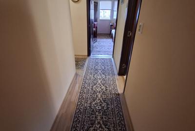 Apartament cu 4 camere, decomandat, etaj 2/4, zona Dacia - 10