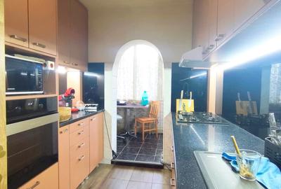 Apartament cu 2 camere decomandat, mobilat în Podul de Fier - 1