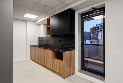 Spațiu de inchiriat pentru birouri in cladirea Dacia Business Center - Moșilor - 12