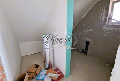 Apartament spatios pe strada Cetatii - 12