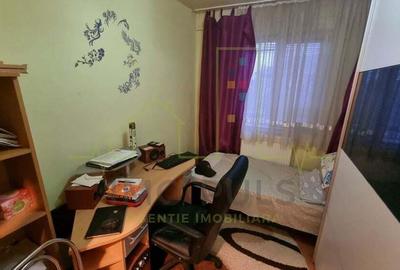 Apartament cu 3 camere semidecomandat în Circumvalațiunii - 5