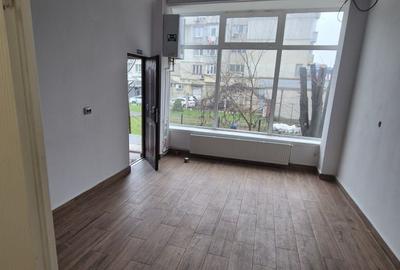 Spațiu comercial, de 25 mp, în Anda - 14