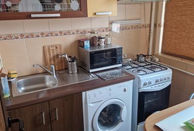 IANCULUI-OBOR CHIAR LANGA METROUL IANCULUI, LANGA LICEUL HASDEU - 6