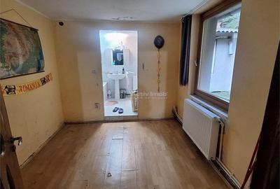 Casă cu 6 camere cu Teren 150 Mp în Central - 4