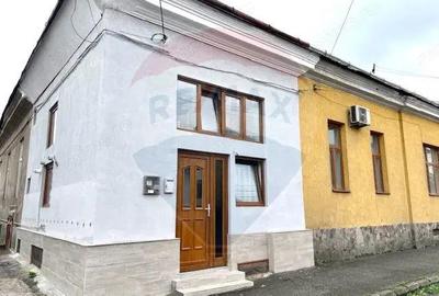 Apartament cu 4 camere de vanzare in zona Ultracentral - 2