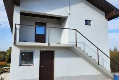 Casă individuală cu 5 camere cu Teren 2000 Mp în Moșteni - 1