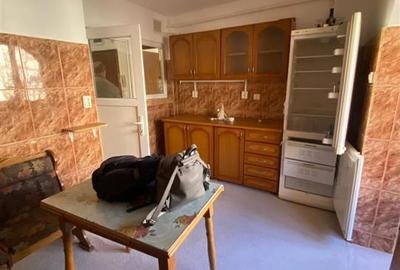 Apartament cu 3 camere decomandat în Soarelui - 5