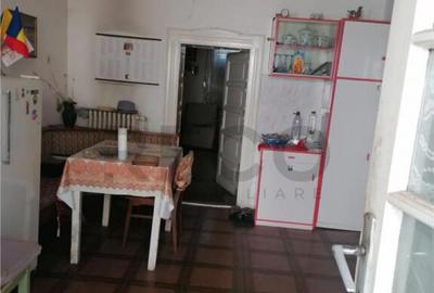 Casă cu 2 camere cu Teren 150 Mp în Central