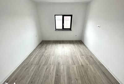 Casă cu 4 camere cu Teren 500 Mp în Holboca - 9
