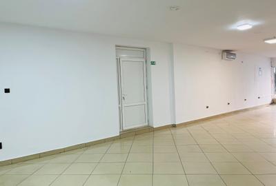 Spațiu comercial, de 80 mp, în Central - 1