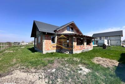Casă cu 3 camere în Siretu - 8