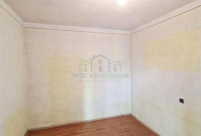 Casă cu 3 camere în Brădești - 2