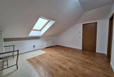 Apartament cu 3 camere decomandat în Vest - 1
