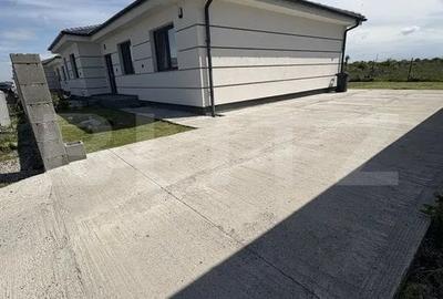 Casa moderna, de vanzare, cu 4 camere, 118 mp, zona Lucian Blaga