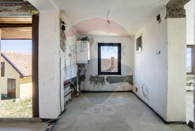 Casă cu 2 camere cu Teren 567 Mp în Vest - 24