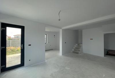 Duplex cu 5 camere cu Teren 300 Mp în Urseni - 2