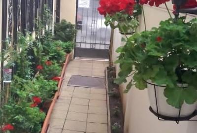 Casă individuală cu 8 camere cu Canalizare în Universitate - 10