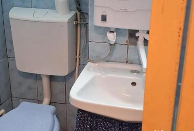 Garsonieră semidecomandată în Craiovița Nouă