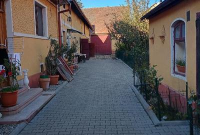 Casă cu 3 camere cu Teren 1089 Mp în Prejmer - 4