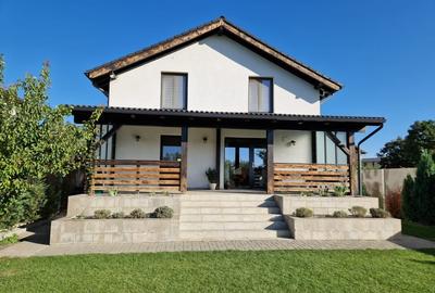 Casă individuală cu 5 camere cu Teren 423 Mp în Micești - 1