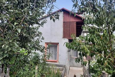 Casă cu 3 camere în Bolintin-Vale