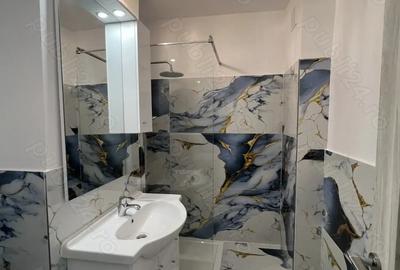 Inchiriez Garsoniera 33 mp in Circumvalatiunii langa GymOne, Etaj 6 de la Proprietara. libera Inchiriez Garsoniera 33 mp in Circumvalatiunii langa GymOne, Etaj 6 de la Proprietara. libera - 3