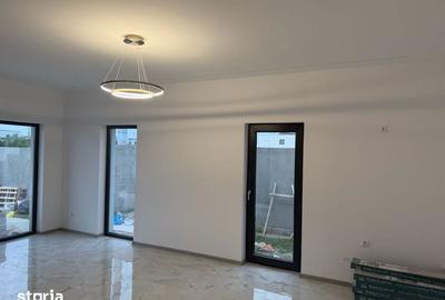 Casă cu 4 camere cu Teren 265 Mp în Malu Mare - 5