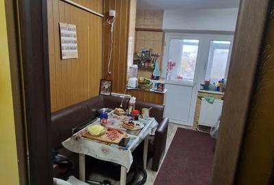 Apartament cu 3 camere decomandat în Obor - 5