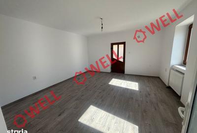 Spațiu comercial, de 50 mp, în Central - 8