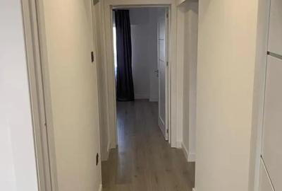 Apartament cu 3 camere semidecomandat în Central - 3