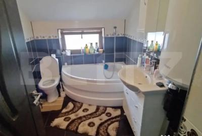 Casă cu 5 camere cu Teren 462 Mp în Malu Mare - 17