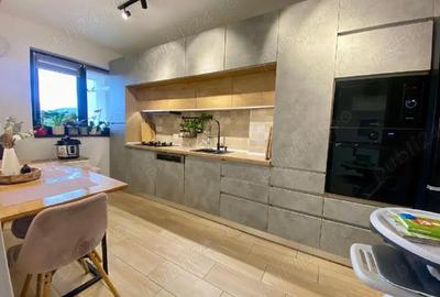 Casă cu Teren 100 Mp în Central - 3