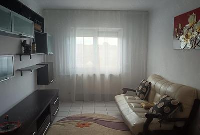 Apartament cu 3 camere decomandat în Nufărul - 5