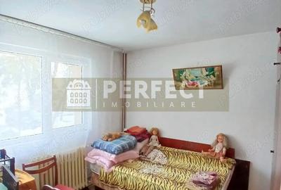 Apartament cu 2 camere decomandat în Vest