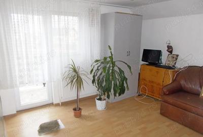 Casă cu 4 camere în Moșnița Veche