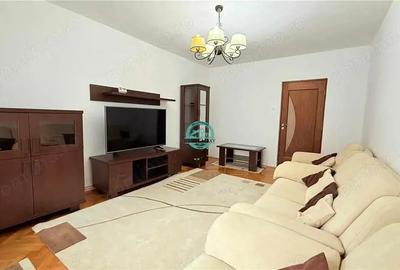 Inchiriez apartament cu 3 camere, 2 bai, etaj 1 in Tudor