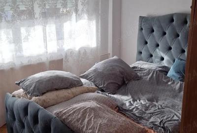 Apartament cu 3 camere decomandat în Podgoria