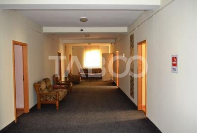 Pensiune de vanzare in Talmaciu judetul Sibiu renovata cu 26 camere - 13