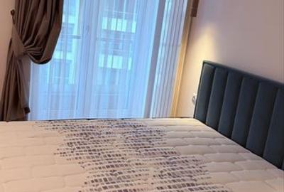 Apartament cu 3 camere, mobilat în Central