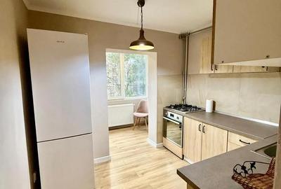 Apartament cu 3 camere decomandat în Aradului - 2