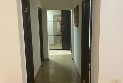 De închiriat apartament de 2 camere Titan, Sector 3 - 8