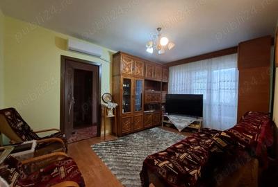 Zona Orizont - 3 camere semidecomandat balcon mobilat centrala etaj 2 - 11