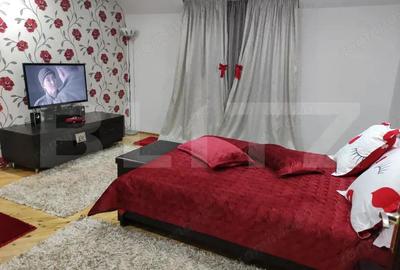 Apartament de vanzare, 3 camere, 80 mp, decomandat, zona Zamca - 3